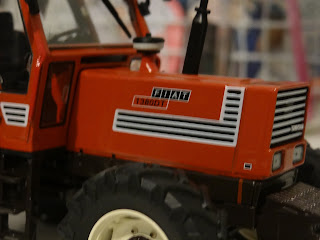 Tracteur FIAT 1380 DT échelle 1/32 - REPLICAGRI - Relevage Avant - Neuf Sous Boîte