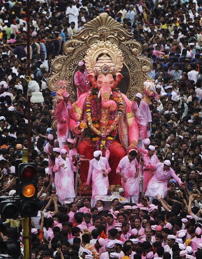 Ganesh chaturthi celebration in mumbai | God Wallpapers