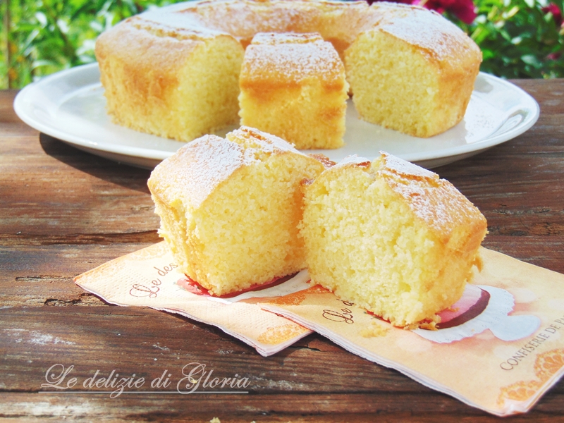 Ciambella con yogurt greco Le delizie di Gloria