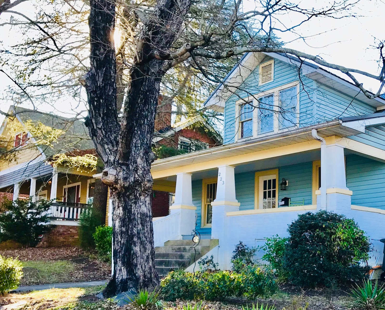 Salisbury Real Estate LLC 1915 Craftsman Bungalow in desirable Fulton