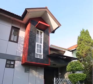 Rumah Mungil dengan Interior Unik