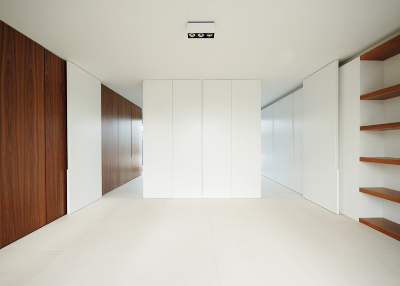 simplicity love: Penthouse in Antwerp | De Meester Vliegen Architecten