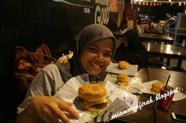 Rockstarz Burger, jjcm, tempat makan best, penang foods, foods, makan sedap, burger best, burger sedap,