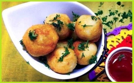 आलू ब्रेड बोंडा बनाने की विधि - Marathi Bread Bonda Hindi Recipe आलू ब्रेड बोंडा बनाने की विधि - Marathi Bread Bonda Hindi Recipe
