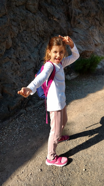 camiseta niña corazones