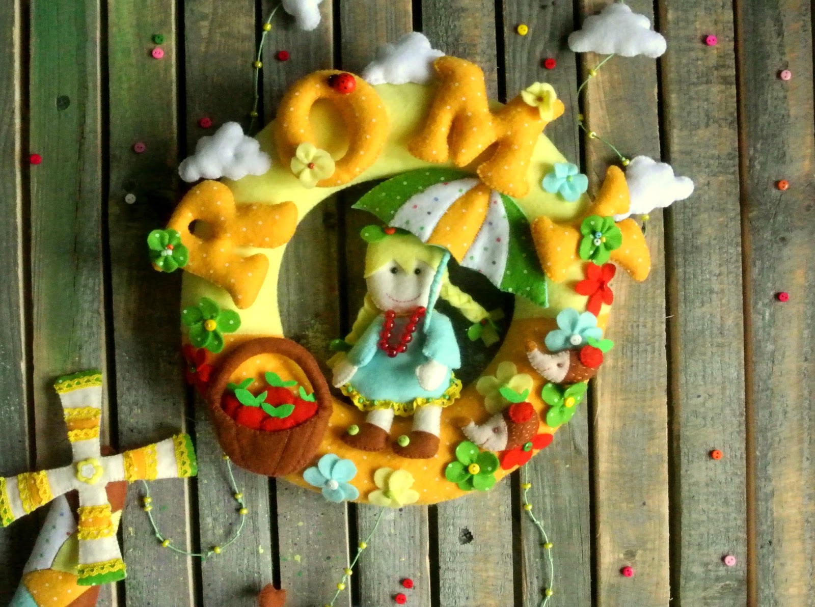 масленица из фетра. развивающие игрушки из флиса. игрушки из фетра на масленицу. солнышко из ткани. развивающие мягкие игрушки.