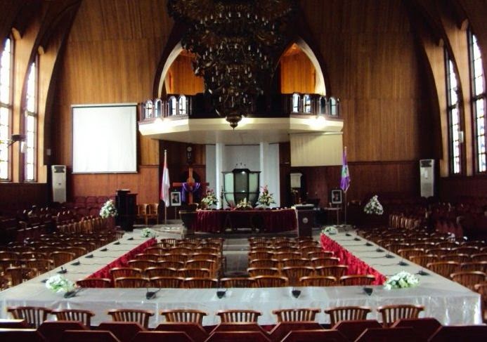 Gereja Joseph Kam, Misionaris Kristen Di Maluku