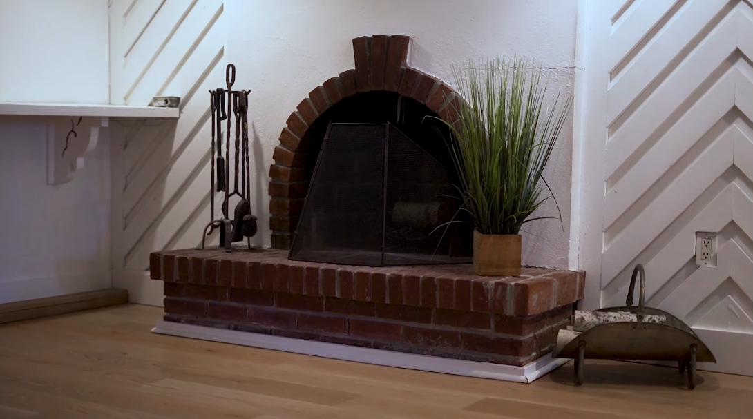19 Photos vs. 9 Ridout St, Toronto Interior Design Home Tour