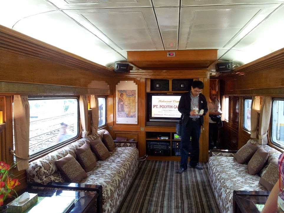 Interior Kereta Wisata