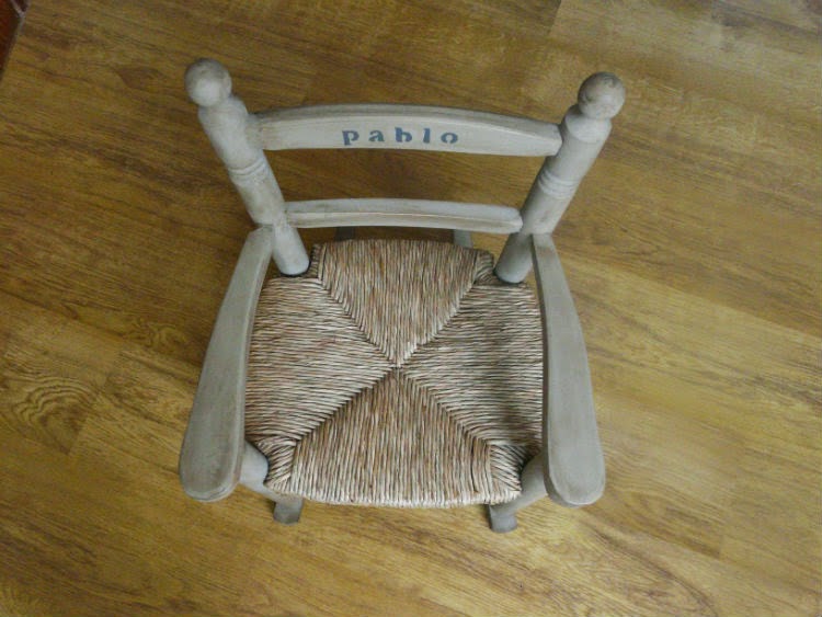 Silla restaurada para bebé Pablo