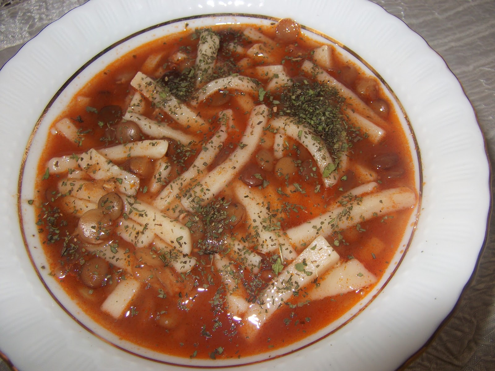 Iftar Yemekleri – Erişteli Mercimek Çorbası Iftar Yemekleri – Erişteli Mercimek Çorbası