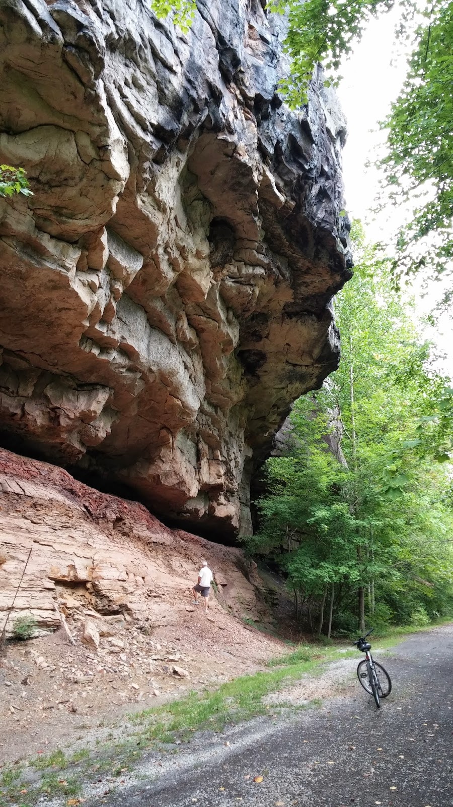 EasOn Down The Road 68 Guest River Trail, Coeburn, VA