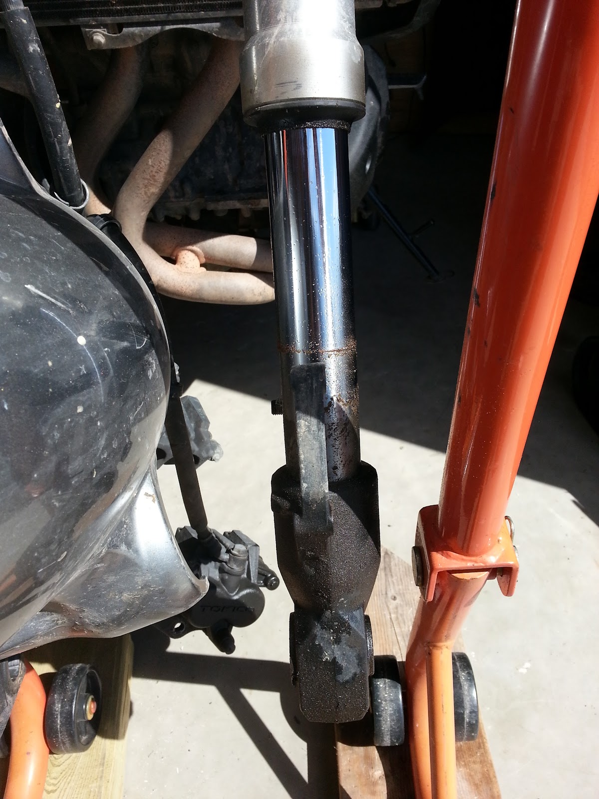 Ride Reports and Other Drivel Leaking Fork Seals [SOLVED]