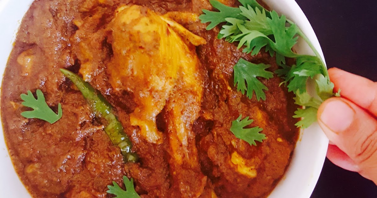 My Tryst With Food And Travel Chicken Xacuti Recipe / Goan Style Chicken Curry With Coconut And