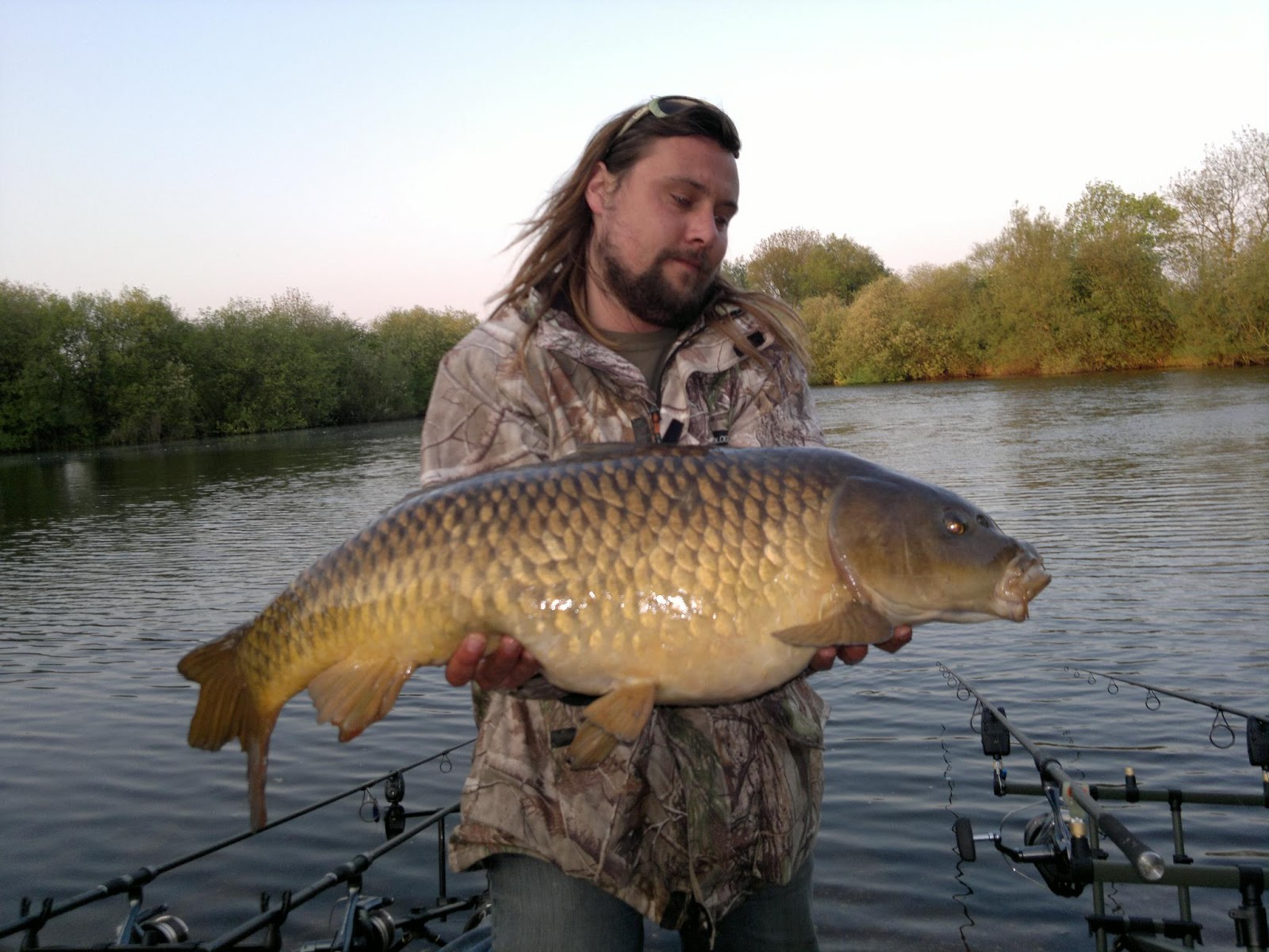 Carp fishing with Robin Lake Tony Porter fishing