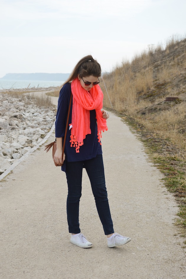 citrus and style: Outfit: Navy Tunic + Coral Tassels