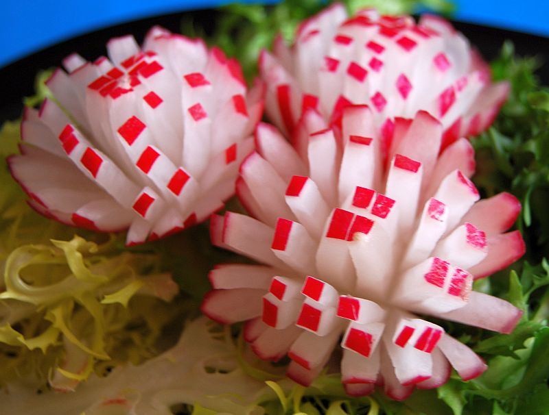 Carving sztuka rzeźbienia w warzywach i owocach Dekoracja z