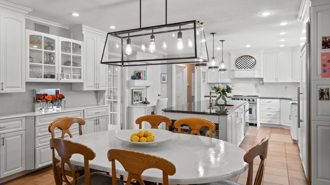 39 Interior Design Photos vs. 165 High Point Ln, Fairfield, CT Luxury Home Tour