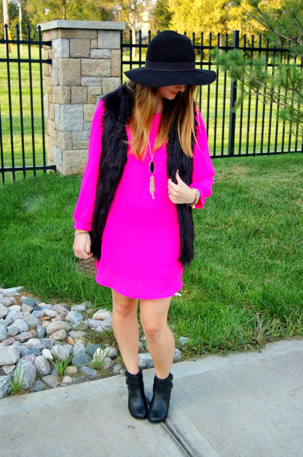 A Memory Of Us pink and black A Kansas City Fashion Blog