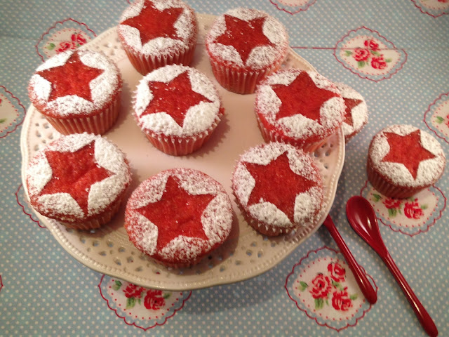 cupcakes-red-velvet, red-velvet-cupcakes