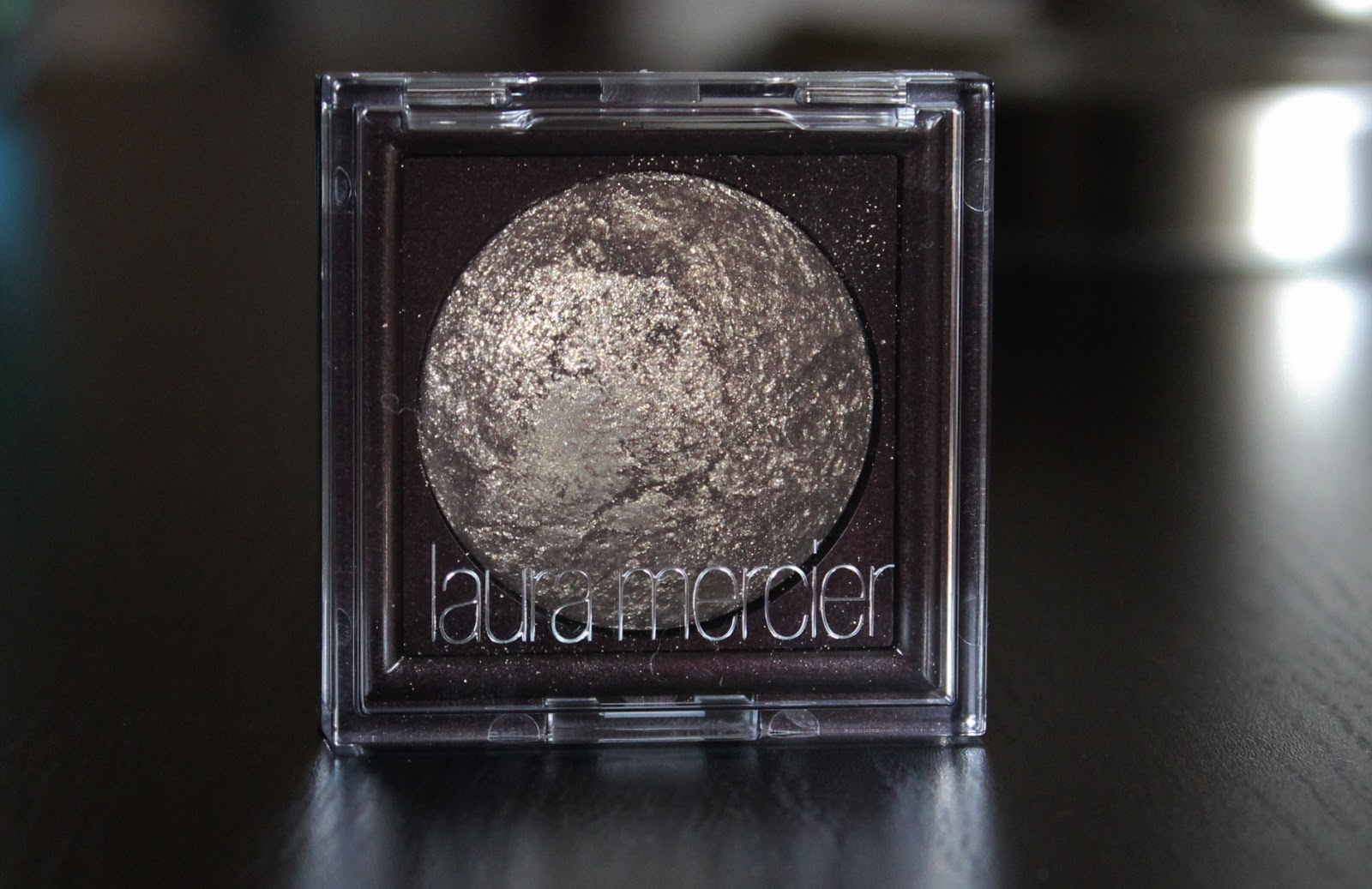 DancingWithDragQueens Laura Mercier Baked Eye Colour in Black Karat