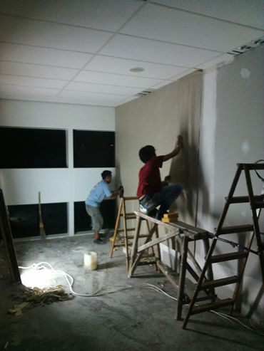 Cara Memasang Hpl Pada Dinding Tembok Agar Kuat Dan Rapi Arafuru