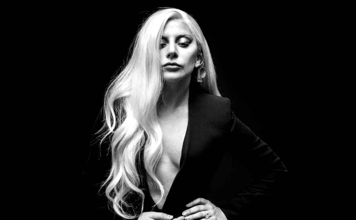Lady Gaga White Black Wallpaper