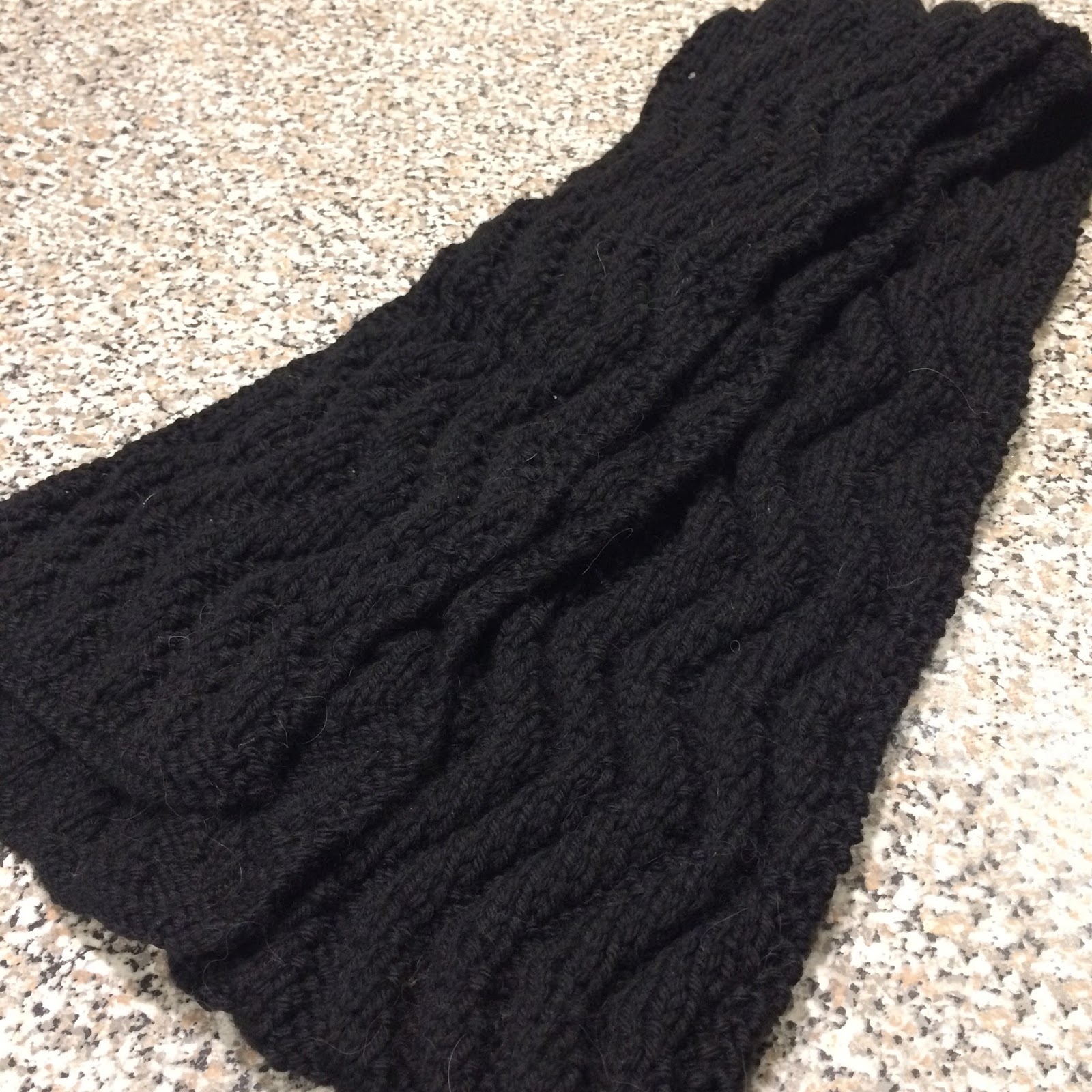 the-spicy-knitter-fo-meandering-rib-scarf