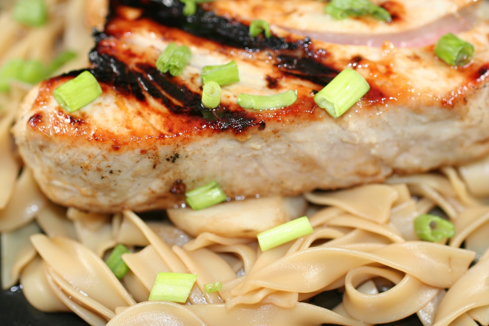 Crostini and Chianti Asian Tuna and Noodle