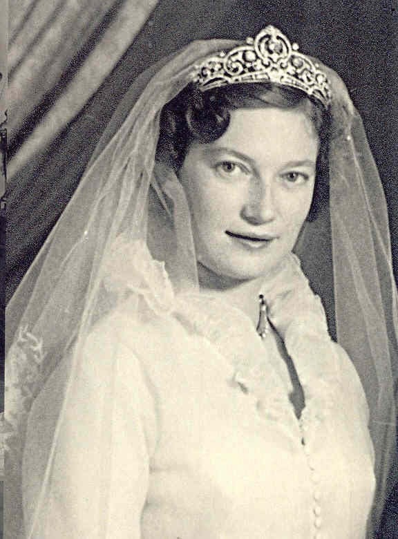 "MIS JOYAS REALES" Tiara Belga Casa Gran Ducal de Luxemburgo