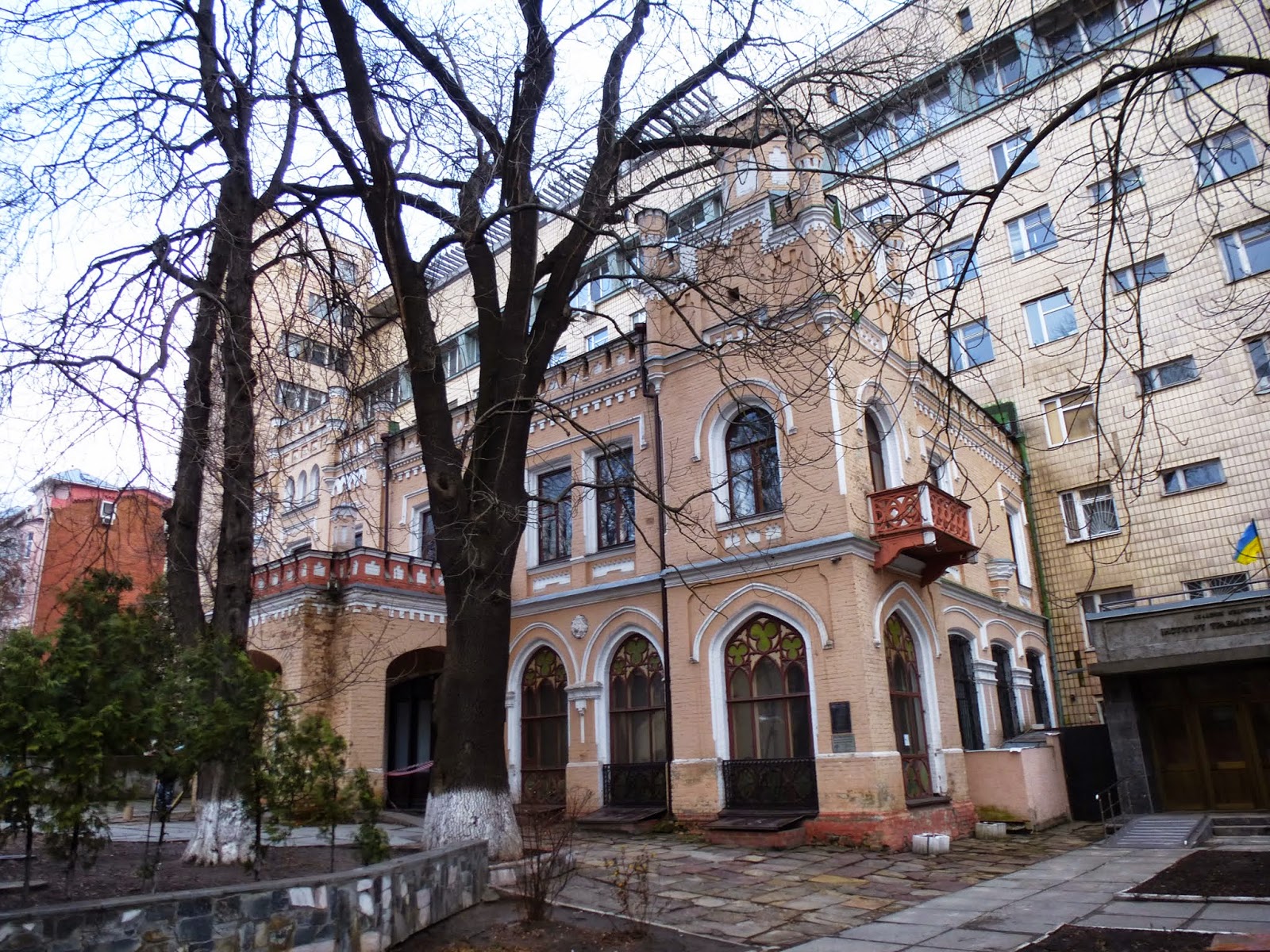 Фонарный переулок киев