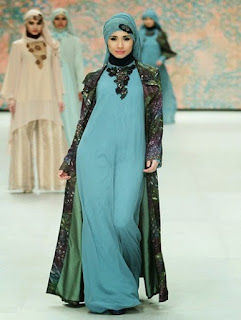 Model Gaun Pesta Muslimah Cantik Unik