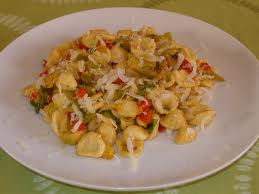 orecchiette con peperoni e salsiccia