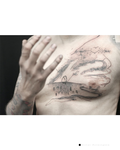 tatouage conceptuel main sur le coeur