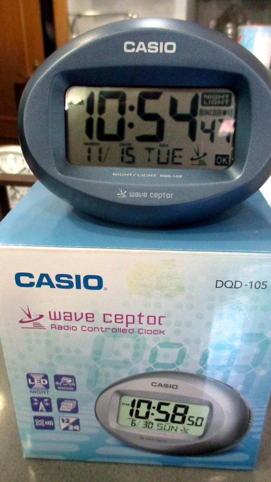 Despertador digital Casio, calendario, fecha, hora normal controlada por radio