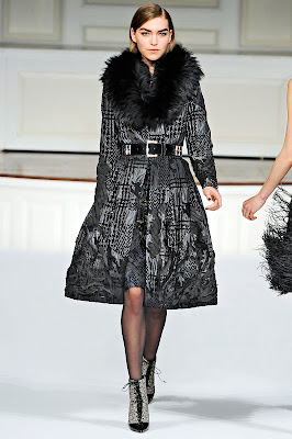 Lolo's Gossip: Oscar de la Renta Runway at Fall 2011 New York Fashion Week