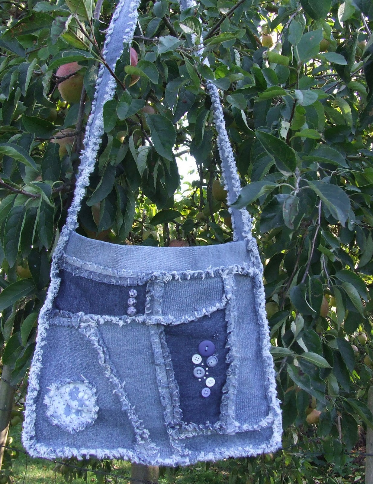 Refashion Co-op: Cross body bag from jeans
