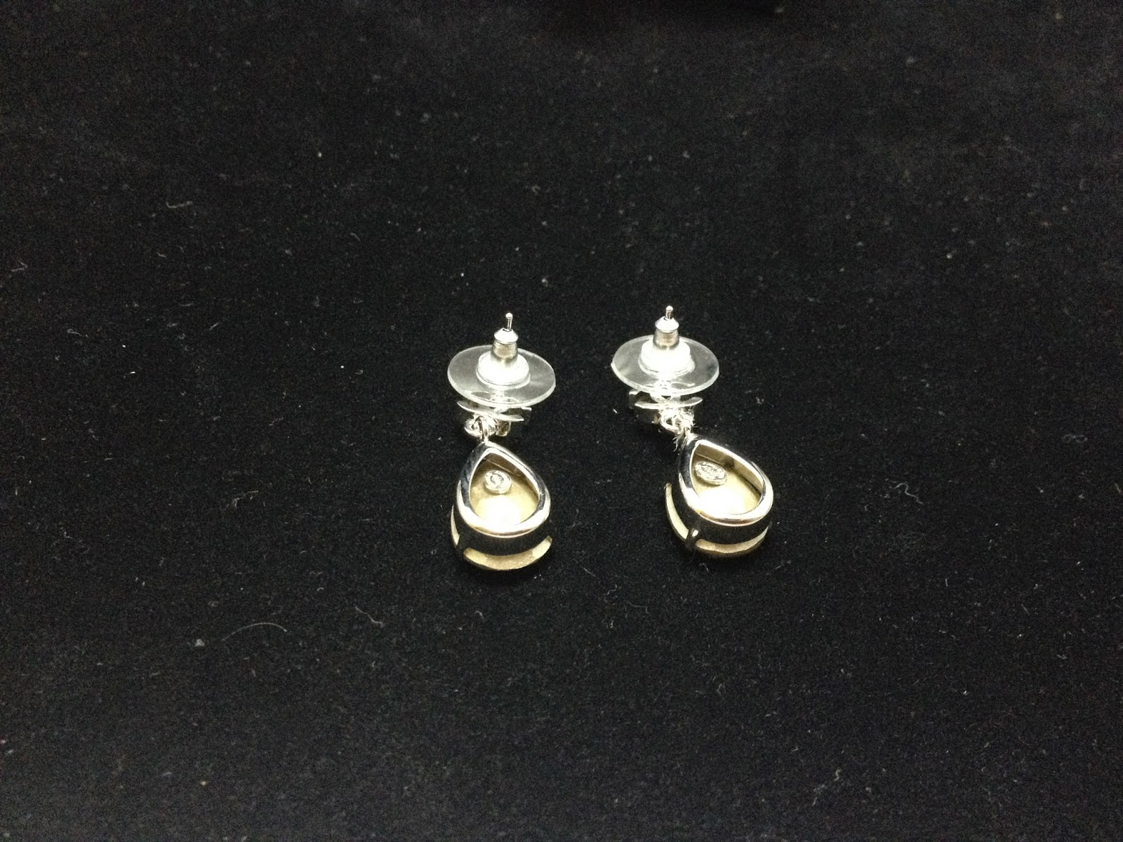 Chanel Earring Review AUTHENTIC CHANEL EARRINGS CC LOGO SILVER TEAR