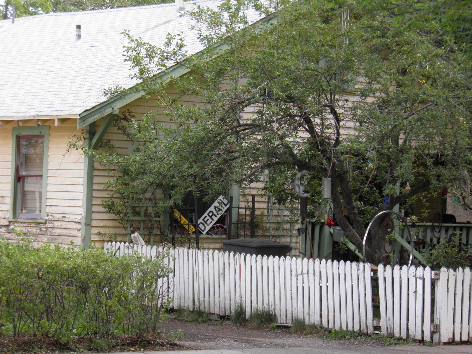 walking flagstaff walk to post office
