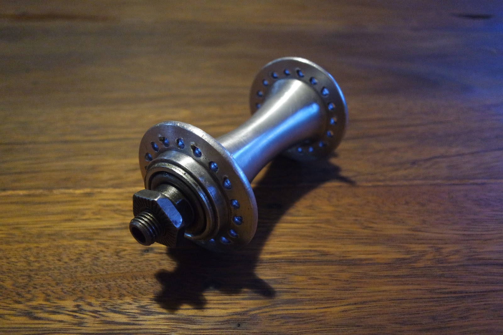 Bruce Teakle's Pages Replacing bicycle wheel bearing hub cups