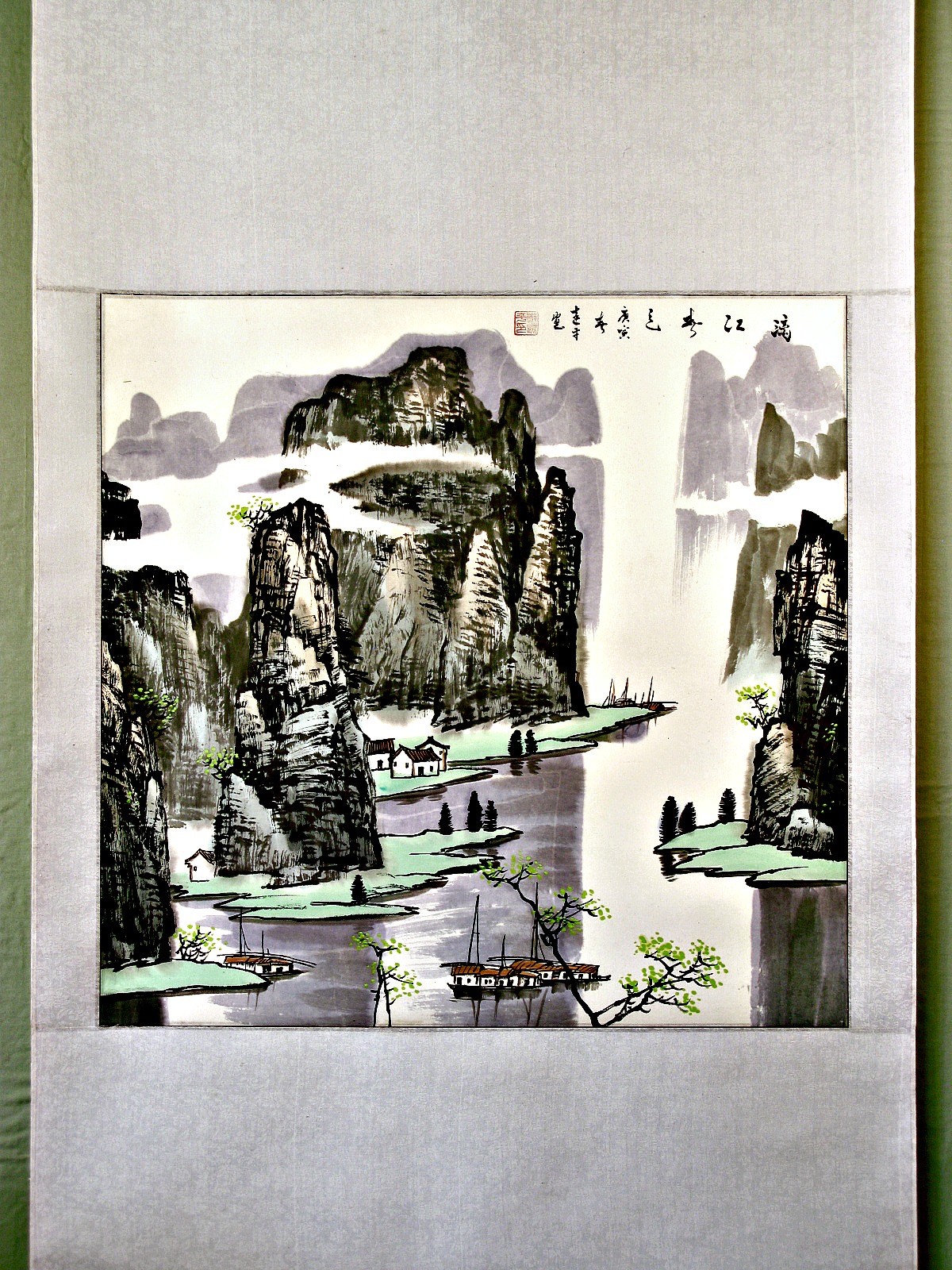 Beautiful Chinese Paintings Guilin Shanshui Chinese Scroll Painting