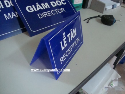 http://quangcaolivina.com/products.asp?subid=109&bien-chuc-danh.htm