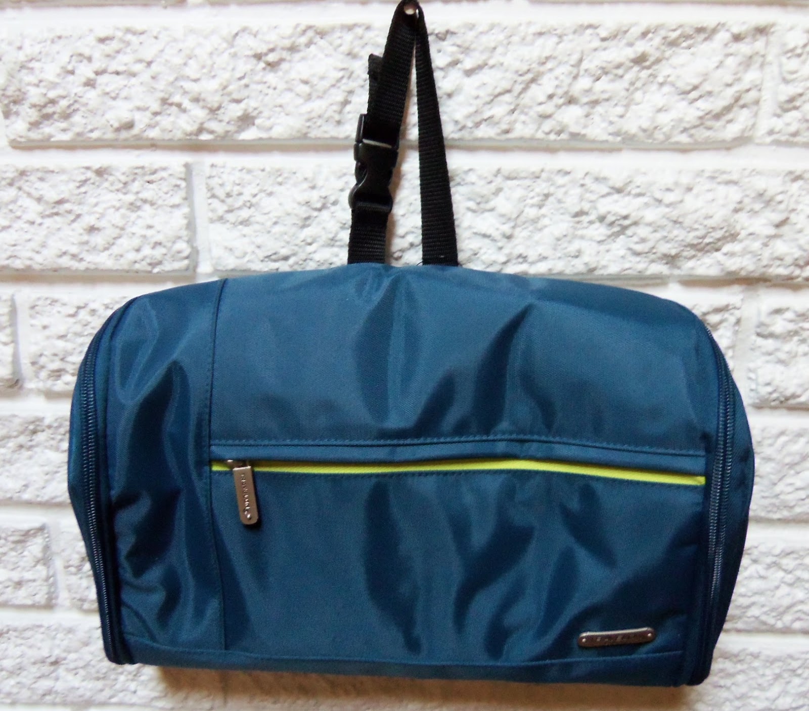 travelon back pack