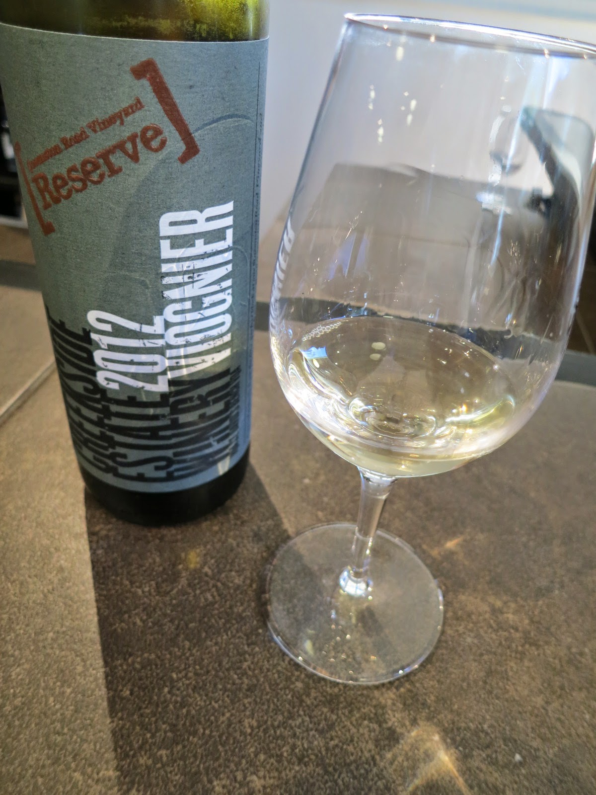 Wine Review of 2012 Creekside Reserve Viognier from Queenston Road Vineyard, VQA St. David's Bench