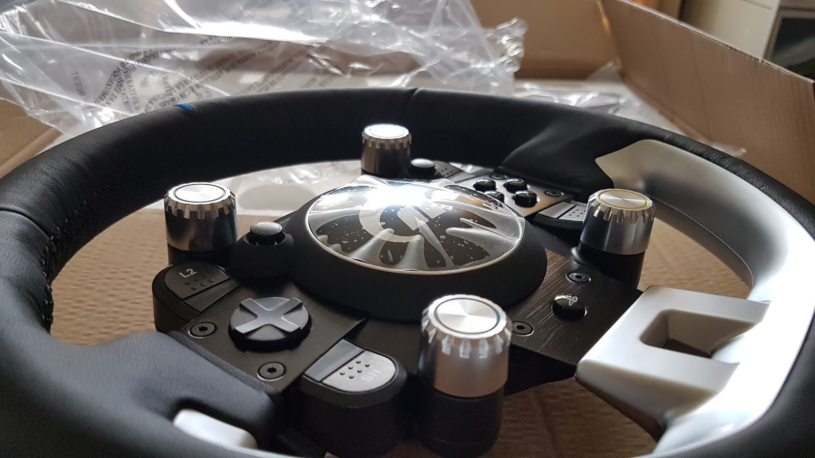 First Impressions on the Thrustmaster T150 + Unboxing 