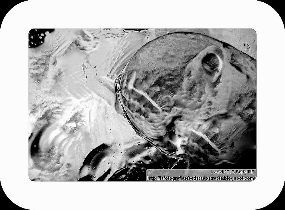 Foto Abstracta 3161 Eres la luna que cayó al mar - You are the moon that fell into the sea Foto Abstracta 3161 Eres la luna que cayó al mar - You are the moon that fell into the sea