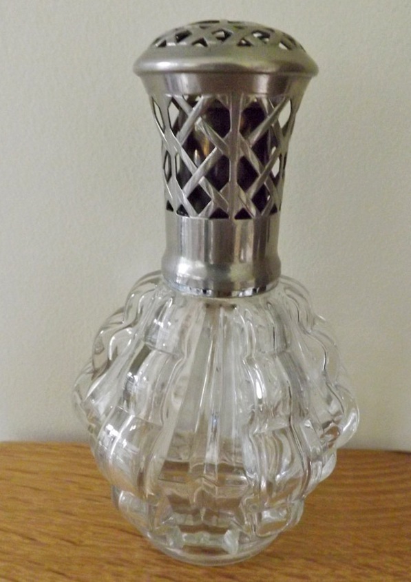 MARIETTE'S BACK TO BASICS: {1960s Vintage French Lampe Berger RV