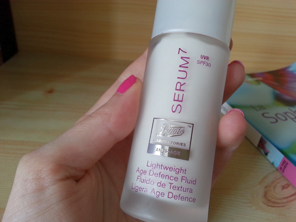 Boots Laboratories Sérum 7 hydratation et protection solaire à la