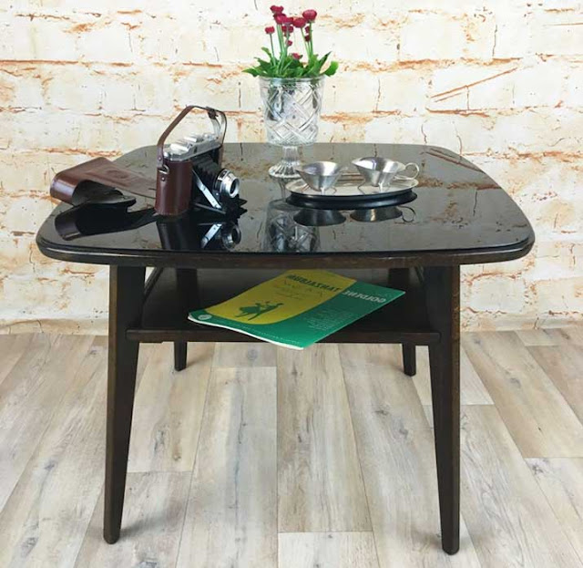 Retro-couchtisch-50er-schwarz-glasplatte-mit-Holzuntergestell-für-Ihren-Tisch-Ideen
