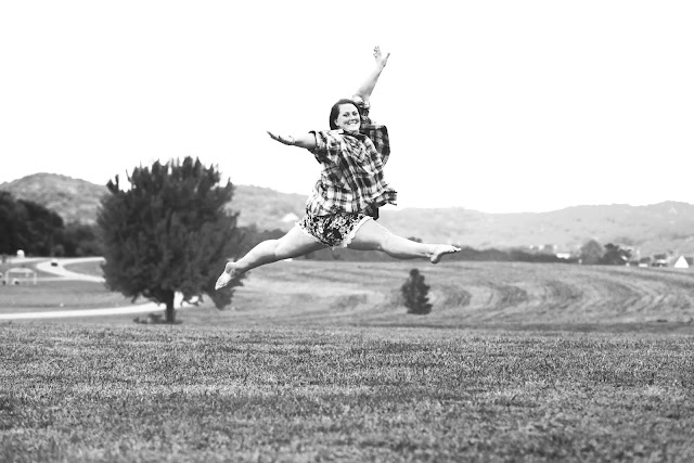 Female Jumping Portrait Harlinsdale Park Franklin Nashville Photographer Sarah Bello